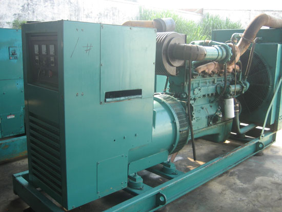 阿里租赁发电机- 发电机碳刷磨损的原因是什么