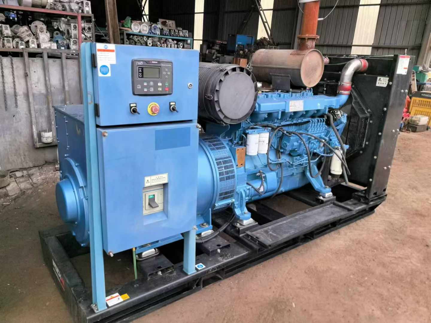 阿里500kW 柴油发电机组可带动设备功率的计算公式是什么？