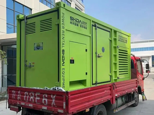 阿里更换水冷式机油散热器的密封件时，如何选择合适的密封胶？